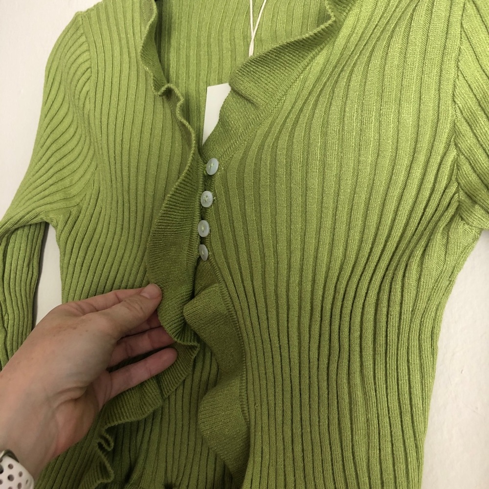 Merritt Charles Green Ribbed Cardigan - Picture 2 of 5